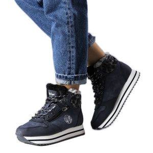 Granatowe botki LCJ-22-31-1450L Lee Cooper niebieskie. Niebieskie botki na jesień, bez wzorów, ze skóry ekologicznej, bez obcasa, bez zapięcia. Za 184,80 zł.