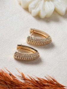 Lodie Silver Pozłacane kolczyki z cyrkoniami rozmiar: onesize. Szare kolczyki Lodie Silver, z cyrkonią, metalowe. Za 82,99 zł.