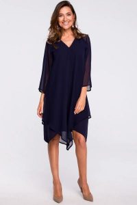 Sukienka wieczorowa oversize szyfonowa asymetryczna granat. Sukienki Stylove, na imprezę, s, bez wzorów, z elastanu, boho, z asymetrycznym kołnierzem, bez ramiączek, midi, asymetryczne. Za 269,00 zł.