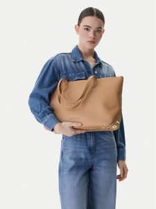 LOVE MOSCHINO Torebka JC4121PP1OLT0104 Beżowy. Brązowe shopper bag LOVE MOSCHINO, bez wzorów, ze skóry, bez dodatków. Za 730,99 zł.