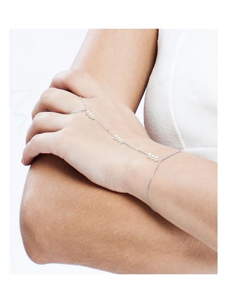 Pearline Srebrna bransoletka z perłami rozmiar: onesize. Białe bransoletki Pearline, z perłą, srebrne. Za 173,99 zł.