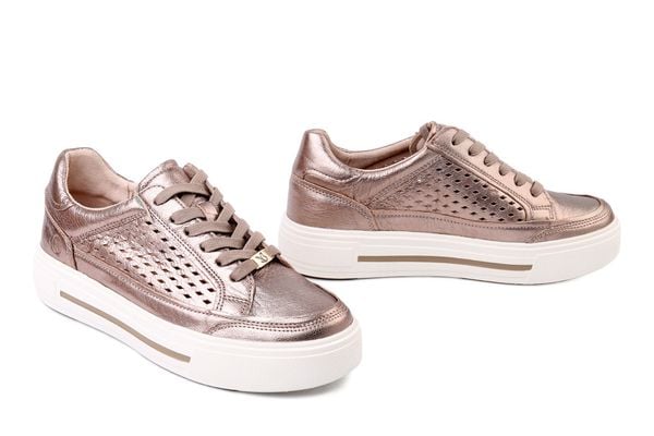 CAPRICE 9-23719-44 341 taupe metallic, półbuty damskie. Brązowe półbuty Caprice, na lato, bez wzorów, ze skóry, bez obcasa, bez zapięcia. Za 399,90 zł.