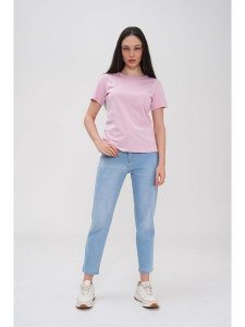 Basics & More Koszulka w kolorze jasnoróżowym rozmiar: XL. Różowe bluzki Basics & More, xl, bez wzorów, z bawełny, bez kołnierzyka, bez ramiączek. Za 79,03 zł.