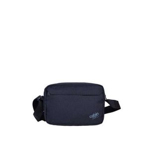Torba boczna CABINZERO FLIPSIDE SHOULDER BAG 3L - czarna. Czarne torby podróżne i sportowe CABINZERO, bez wzorów, z gumy, na ramię. Za 109,00 zł.