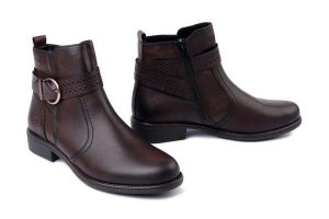 RIEKER REMONTE D0F81-25 brown, botki damskie. Brązowe botki Rieker Remonte, bez wzorów, z polaru, bez obcasa, na obcasie, bez zapięcia. Za 436,01 zł.