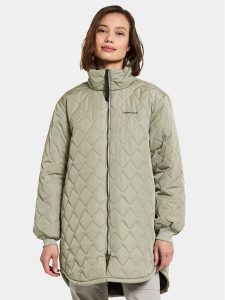 Didriksons Płaszcz zimowy Gabbi 505048 Zielony Regular Fit. Zielone płaszcze Didriksons, na zimę, bez wzorów, z syntetyku, bez kaptura. Za 639,99 zł.