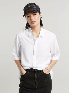 G-Star Koszula w kolorze białym rozmiar: XL. Białe koszule G-Star, xl, bez wzorów, bez kołnierzyka, bez ramiączek. Za 153,71 zł.