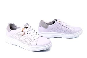 FILIPPO DP6860/26 WH biały, półbuty damskie. Białe półbuty Filippo, bez wzorów, ze skóry, bez obcasa, bez zapięcia. Za 199,90 zł.