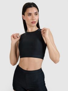 4F Góra od bikini damska - czarna M. Czarne bikini 4f, bez wzorów, z elastanu. W wyprzedaży za 59,99 zł.