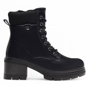 Botki Clara Barson. Czarne botki Clara Barson, bez wzorów, bez obcasa, na słupku, bez zapięcia. Za 159,99 zł.