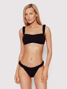 Undress Code Góra od bikini Good Luck 311 Czarny. Czarne bikini Undress Code, bez wzorów, z syntetyku. Za 399,99 zł.