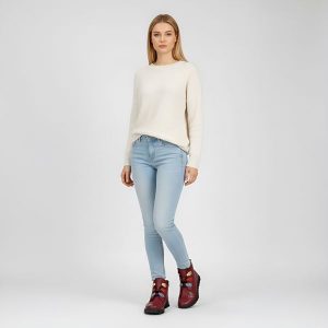 Trzewiki damskie Armodo, na płaskiej podeszwie z ociepleniem i zapinane na zamek, bordowe, 2352. Czerwone botki Armodo, ze skóry, bez obcasa, na płaskiej podeszwie, bez zapięcia. Za 348,99 zł.