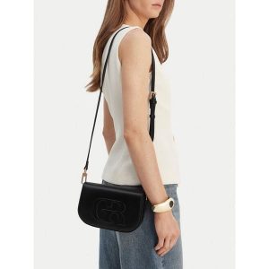 Torebka GINO ROSSI. Czarne listonoszki Gino Rossi, bez wzorów, bez dodatków. Za 179,99 zł.