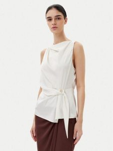 Rinascimento Bluzka CFC0019901002 Écru Regular Fit. Bluzki Rinascimento, xs, bez wzorów, z syntetyku, bez kołnierzyka, bez ramiączek. Za 179,99 zł.