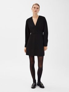 IVY OAK Sukienka "Nata" w kolorze czarnym rozmiar: 46. Czarne sukienki IVY & OAK, bez wzorów, z poliamidu, bez kołnierzyka, bez ramiączek, mini. Za 289,88 zł.