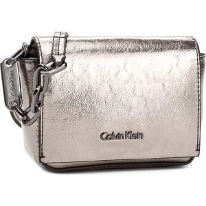Torebka CALVIN KLEIN BLACK LABEL - Gifting Micro Crossb K60K604060 902. Żółte listonoszki marki Calvin Klein Black Label. Za 399,00 zł.
