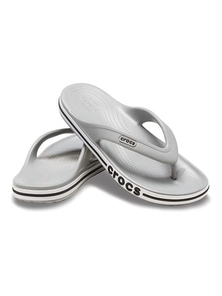 Crocs Japonki "Bayaband" w kolorze szarym rozmiar: 43/44. Szare klapki Crocs, bez wzorów, z otwartym noskiem, bez obcasa. Za 96,60 zł.
