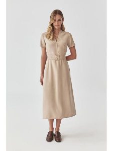 TATUUM Sukienka w kolorze beżowym rozmiar: 40. Brązowe sukienki Tatuum, bez wzorów, z tkaniny, bez kołnierzyka, bez ramiączek, maxi. Za 209,33 zł.
