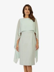 APART Sukienka w kolorze jasnozielonym rozmiar: 34. Zielone sukienki Apart, na co dzień, z aplikacjami, bez kołnierzyka, bez ramiączek, midi, proste. Za 187,99 zł.