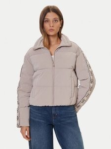 Guess Kurtka zimowa V5BL11 WGYC2 Beżowy Regular Fit. Brązowe kurtki Guess, na zimę, l, z aplikacjami, z syntetyku, bez kaptura. Za 489,99 zł.