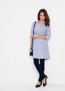 Sukienka szmizjerka z czystej bawełny. Białe sukienki bonprix, bez wzorów, z bawełny, eleganckie, bez kołnierzyka, bez ramiączek, szmizjerki. Za 109,99 zł.