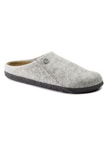 Birkenstock Kapcie "Zermat" w kolorze szarym rozmiar: 43. Szare kapcie Birkenstock, bez wzorów, z materiału. Za 234,95 zł.