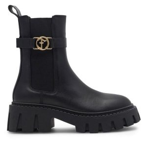 Botki Eva Minge. Czarne botki Eva Minge, bez wzorów, bez obcasa, na słupku, bez zapięcia. Za 479,00 zł.