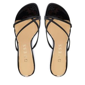 Japonki Guess. Czarne klapki Guess, z aplikacjami, bez obcasa. Za 499,99 zł.