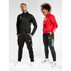 Spodnie treningowe Hummel Core XK Poly. Czarne spodnie dresowe Hummel, bez wzorów. Za 170,00 zł.