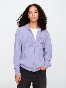 GAP Bluza w kolorze lawendowym rozmiar: S. Różowe bluzy GAP, s, bez wzorów, bez kaptura. Za 131,74 zł.