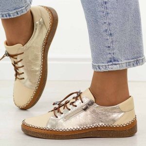 Złote skórzane półbuty damskie T.Sokolski 8207. Żółte półbuty Sokolski, na jesień, bez wzorów, z jeansu, z okrągłym noskiem, bez obcasa, na płaskiej podeszwie, bez zapięcia. Za 319,00 zł.