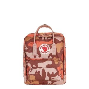 Plecak miejski Fjallraven Kanken Graphics - chalkrose/hidden animals. Czerwone plecaki Fjällräven. Za 415,79 zł.
