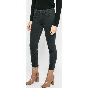 Lee - Jeansy Scarlett. Jeansy marki Lee. W wyprzedaży za 329,90 zł.