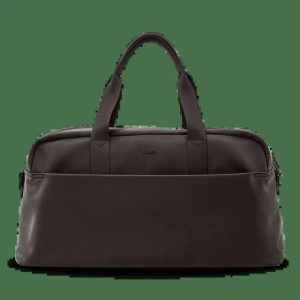 Duża torba sportowa WINGS WILLOW BLACK. Czarne torby podróżne i sportowe WINGS, bez wzorów, z materiału, na ramię, duże. Za 259,90 zł.
