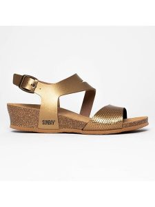 Sunbay Sandały "Cresta" w kolorze złotym koturnie rozmiar: 38. Żółte sandały Sunbay, bez wzorów, z materiału, z otwartym noskiem, bez obcasa, na koturnie, bez zapięcia. Za 144,95 zł.