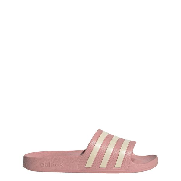 Klapki adilette Aqua. Białe klapki ADIDAS, bez wzorów, bez obcasa. Za 92,00 zł.