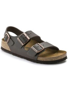Birkenstock Skórzane sandały "Milano" w kolorze brązowym rozmiar: 39. Brązowe sandały Birkenstock, bez wzorów, z otwartym noskiem, bez obcasa, bez zapięcia. Za 377,74 zł.