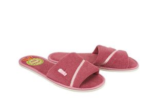 METEOR 041 IZABELA różowy, kapcie damskie. Czerwone kapcie Meteor, bez wzorów, z tkaniny. Za 35,99 zł.