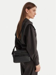 MICHAEL Michael Kors Torebka 33S3LYTC5B Czarny. Czarne torebki klasyczne MICHAEL Michael Kors, bez wzorów, ze skóry, bez dodatków. Za 676,99 zł.