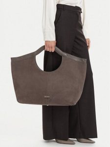 GINO ROSSI Torebka EO-LA224-19581-1 Beżowy ciemny. Brązowe shopper bag Gino Rossi, bez wzorów, ze skóry, bez dodatków. Za 699,99 zł.