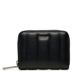 Portfel Calvin Klein. Czarne portfele Calvin Klein, bez wzorów. Za 169,99 zł.