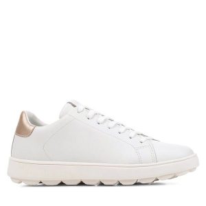 Sneakersy Geox. Białe balerinki Geox, bez wzorów, bez obcasa, bez zapięcia. Za 335,99 zł.