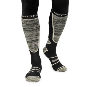 Skarpety narciarskie Sporty zimowe Siroko DAFFY Black. Czarne skarpetki SIROKO, bez wzorów, z tkaniny. Za 127,00 zł.