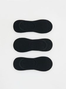Skarpetki balerinki z bawełną 3 pack - czarny. Czarne skarpetki Reserved, bez wzorów, z bawełny. Za 39,99 zł.