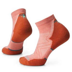 Skarpety Biegowe Damskie Smartwool Run Targeted Cushion Ankle Socks. Brązowe skarpetki Smartwool, bez wzorów. Za 104,99 zł.