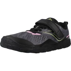 Buty JOMA SIMA JUNIOR BAREFOOT Czarny. Czarne buty trekkingowe JOMA, z tkaniny, bez zapięcia. Za 261,99 zł.