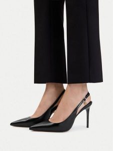 Nine West Szpilki CEO-TS6379-02 Czarny. Czarne szpilki Nine West, bez wzorów, ze skóry, bez obcasa. Za 229,99 zł.