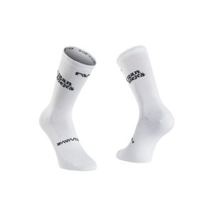 Skarpety rowerowe NORTHWAVE Clean Sock biały. Białe skarpetki Northwave, bez wzorów. Za 65,00 zł.