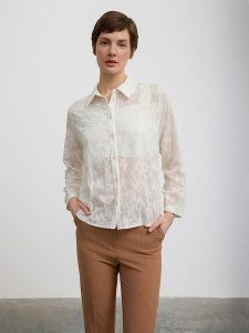 BGN Bluzka w kolorze kremowym rozmiar: 38. Brązowe bluzki BGN, bez wzorów, z bawełny, bez kołnierzyka, bez ramiączek. Za 83,42 zł.
