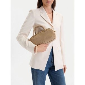 Torebka GINO ROSSI. Brązowe kuferki Gino Rossi, bez wzorów, bez dodatków. Za 329,99 zł.